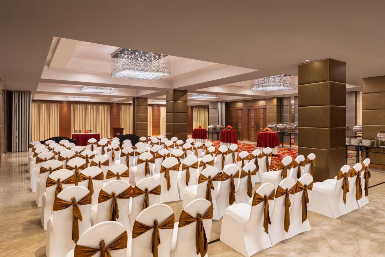 Radisson Jaipur City Center Εξωτερικό φωτογραφία The Royal Hall