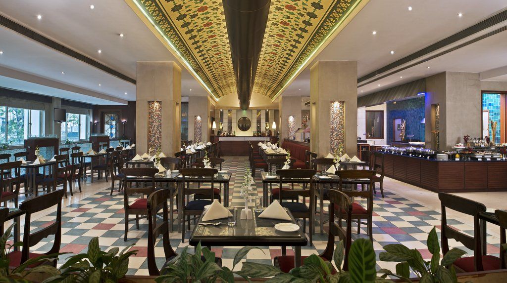 Radisson Jaipur City Center Εξωτερικό φωτογραφία The restaurant at the hotel